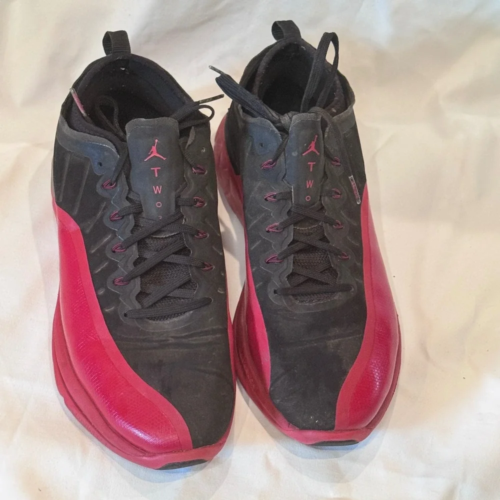 Jordan Trainer Prime Mens Size 8.5 Flu Game Black Red 881463-060 Sneaker Nike